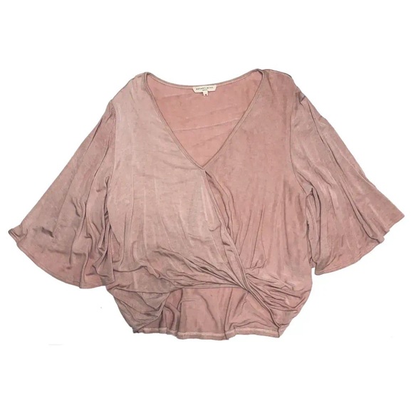 Boutique Wasabi + Mint Los Angeles blush pink bell sleeve blouse - Picture 16 of 16